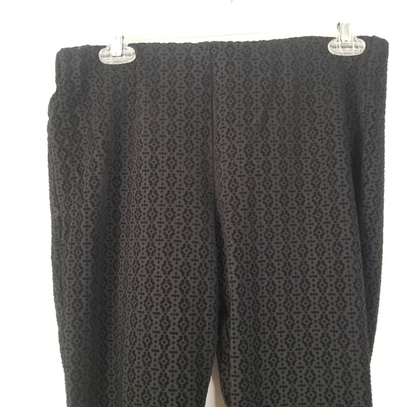 Nanette Lepore Black Velvet Textured Leggings Size M Geometric Print - Picture 2 of 10